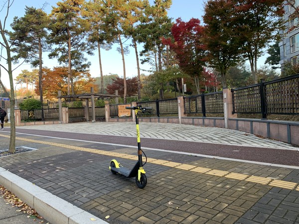 사고시 피해자 자보로 치료…전동킥보드 ‘무보험 상해 담보’ 논란 사고시 피해자 자보로 치료…전동킥보드 ‘무보험 상해 담보’ 논란