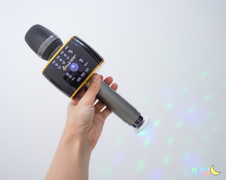  가정용 노래방기계 필요없다! 미라클 M70 블루투스마이크만 있으면 돼