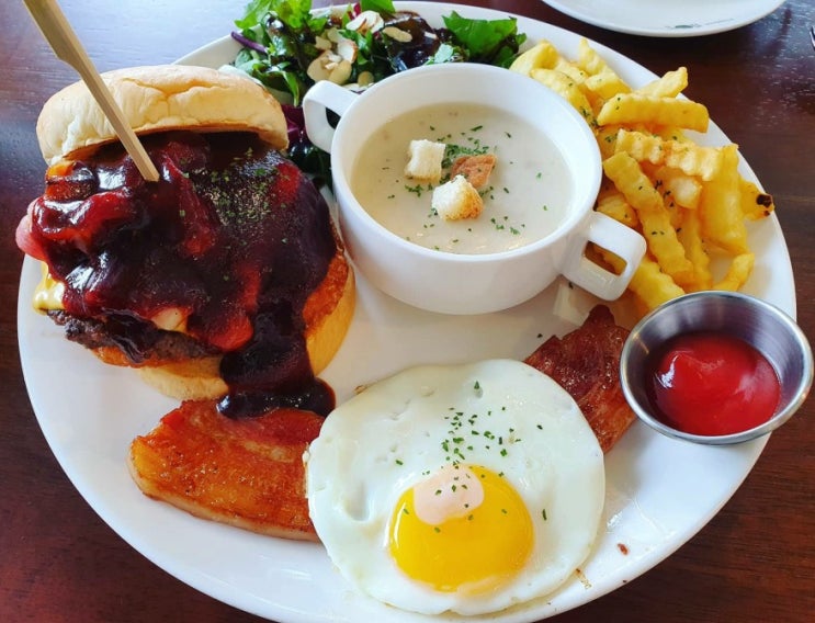  수원 광교 맛집 - 플랩잭 팬트리(브런치, 팬케이크, 버거, 샌드위치)