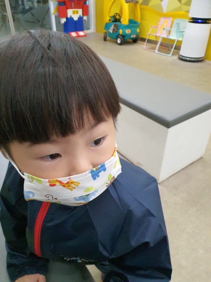  미술로 생각하기 미술학원 등록했어요.