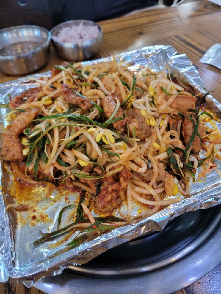 제주 가시식당 2호점 돼지 두루치기와 몸국(몰망국)을 함께 맛볼수 있는곳