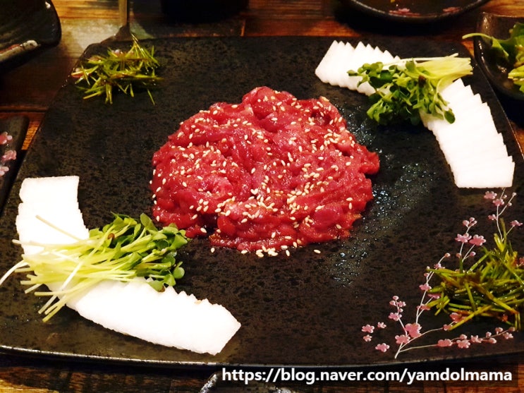 동탄 남광장 맛집 육회말투아웃 동탄점 육질이 살아있네