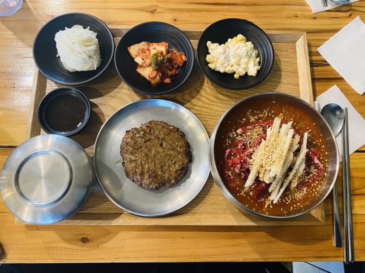 강릉맛집 강문해변 '강문떡갈비' 한우물회 최고! 강릉맛집 강문해변 '강문떡갈비' 한우물회 최고!