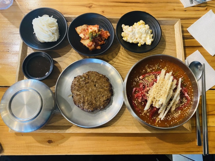 강릉맛집 강문해변 '강문떡갈비' 한우물회 최고!