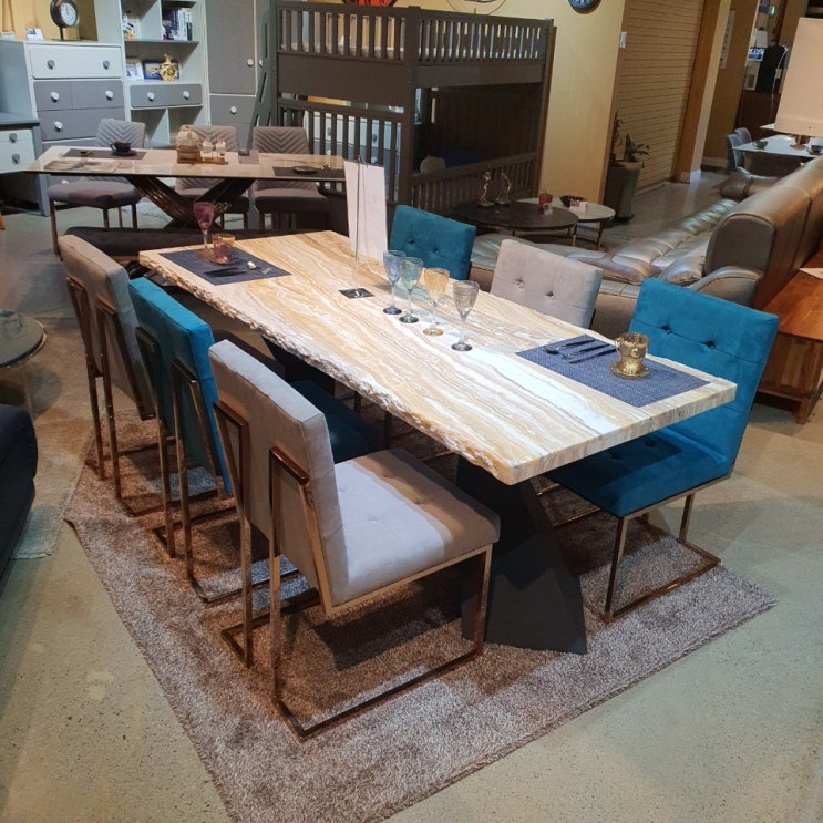 오포가구단지 세라믹식탁 원목식탁 찾으신다면? 오포가구단지 세라믹식탁 원목식탁 찾으신다면?