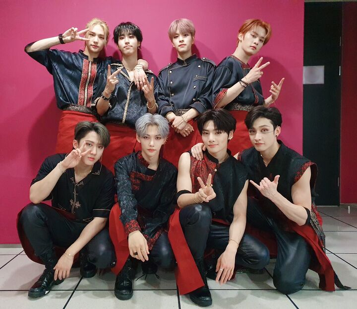 JYP에서 최종녹음된 곡을 엎고 나온 타이틀곡 스트레이키즈 신메뉴 JYP에서 최종녹음된 곡을 엎고 나온 타이틀곡 스트레이키즈 신메뉴