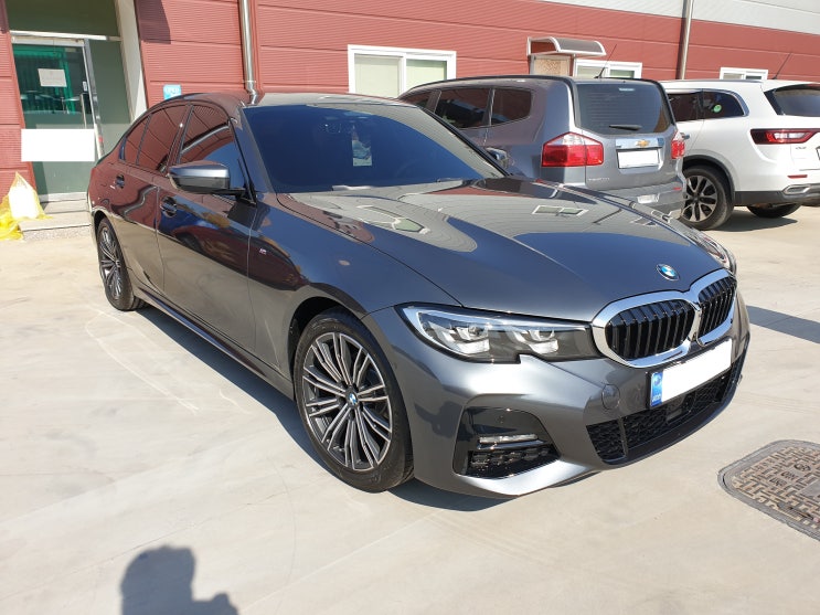  [3시리즈] BMW 320i MSP 스마트 프리 출고 후기 (미네랄그레이 / 블랙)