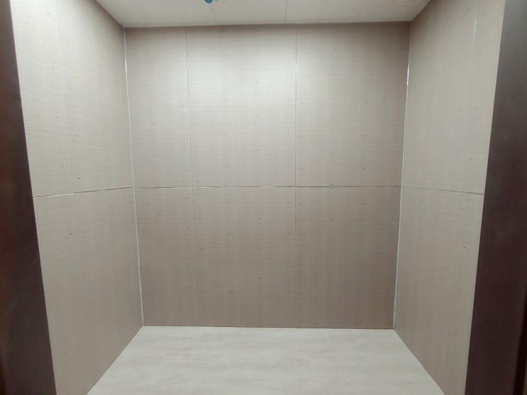 서울 강서 경찰서 유치장(임시유치실) - 다오코리아 안전 보호벽 매트 설치