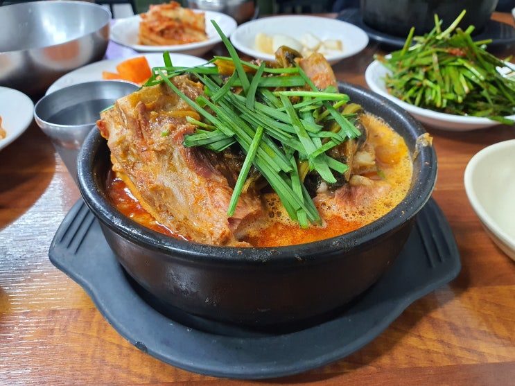  전주 뼈다구탕 추천 금암동 맛집 (금암피순대)