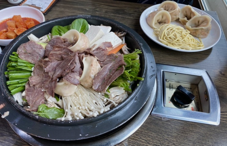  와 이렇게 가성비 끝판왕이 있구나 겁나 추천. 만두집 후기(내돈내간)