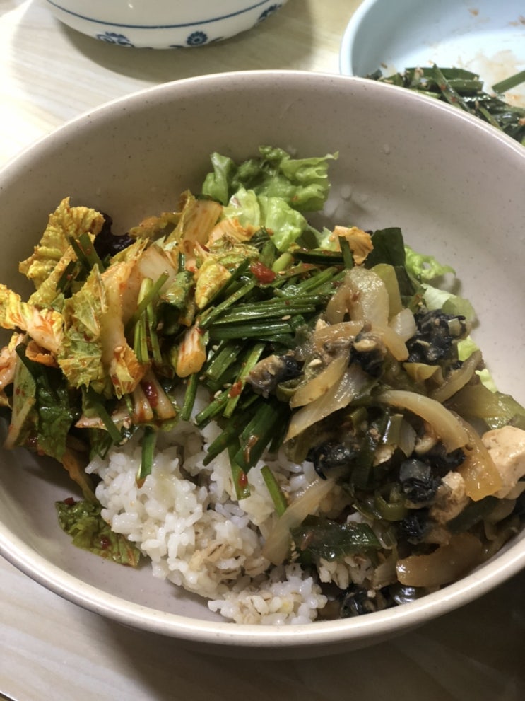  서울대입구 주민 맛집, 진미락 강된장 + 즉석 겉절이 꿀 조합