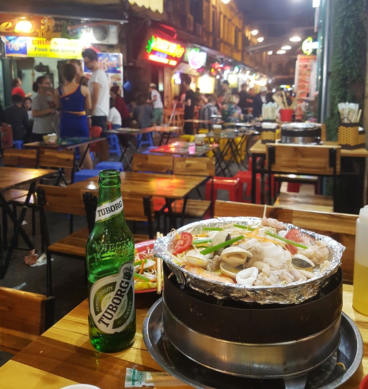  외국인으로 꽉찼던 하노이 맥주거리 지금은 어떨까 ?
