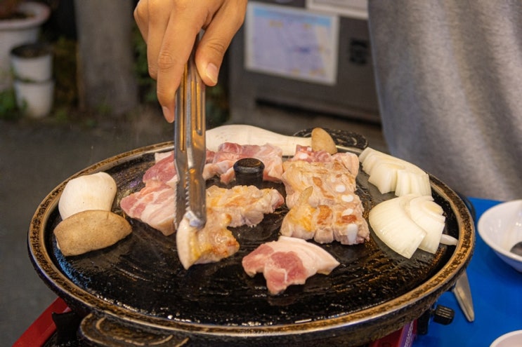  익선동 고기골목 통돼지집 쥰맛이야ㅠㅠ
