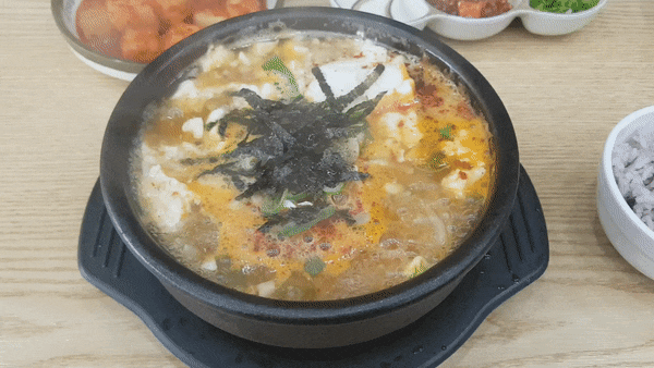  증평 맛집 - 24시전주명가콩나물국밥, 얼큰순두부국밥과 만두