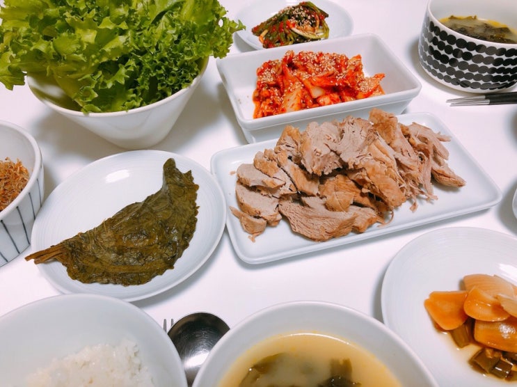  보쌈삶을때 넣는 야채들이 좀 아깝더라고요