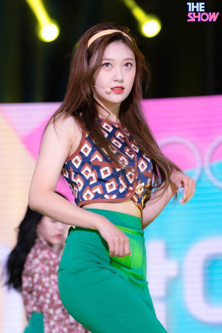 이달의 소녀) 1월부터 12월까지 언제나 최고인 이달소의 목소리라면 힘든 하루도 견딘다구요! 이달의 소녀) 1월부터 12월까지 언제나 최고인 이달소의 목소리라면 힘든 하루도 견딘다구요!