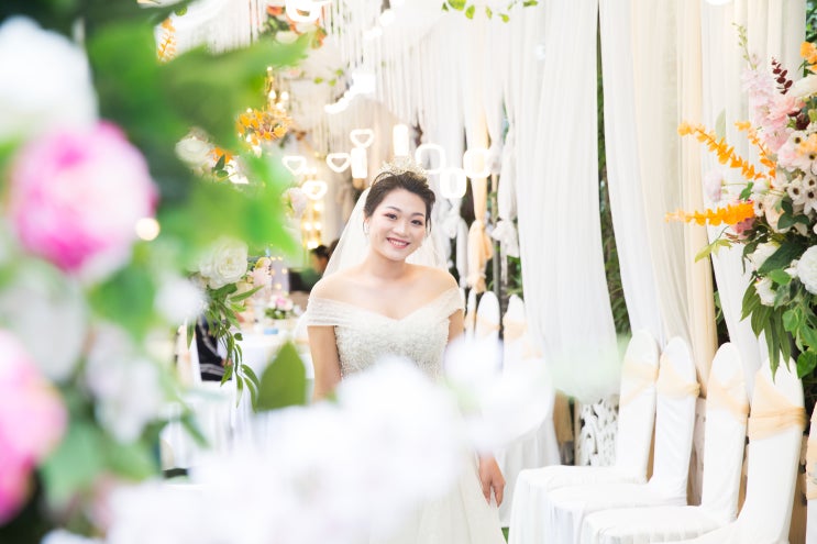 베트남 결혼 문화 - 하노이 결혼식장에서 사진촬영