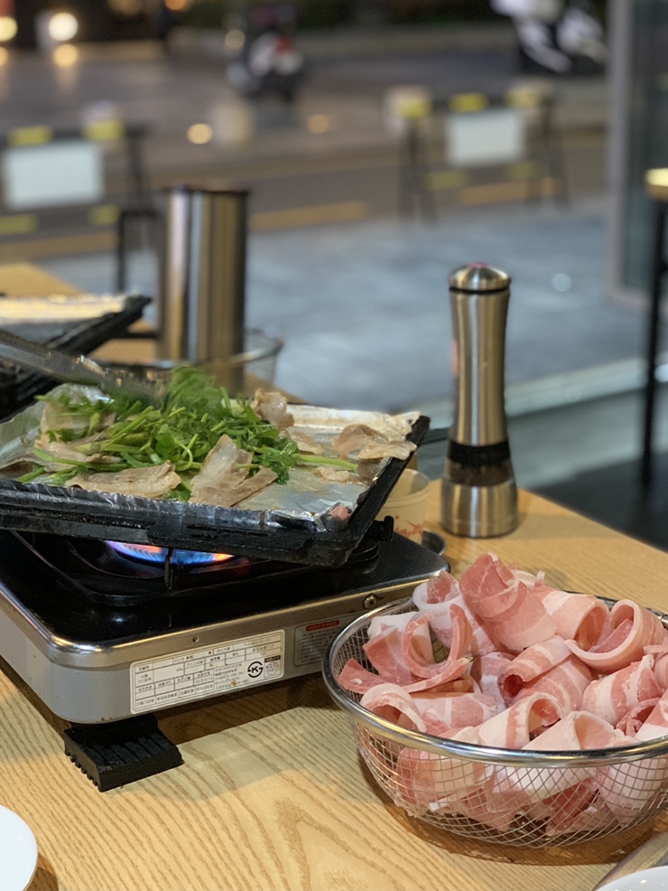  선릉 24시간 맛집 : 냉동삼겹살 전문 대패서울