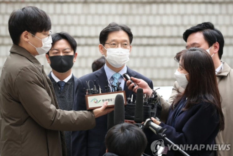  김경수 지사 징역 2년 실형 선고; 나이, 학력, 결혼, 경력 등~