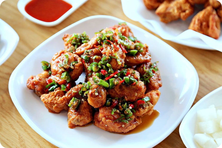  마천동 맛집 기가막히게 바삭한 마천역 가마솥치킨