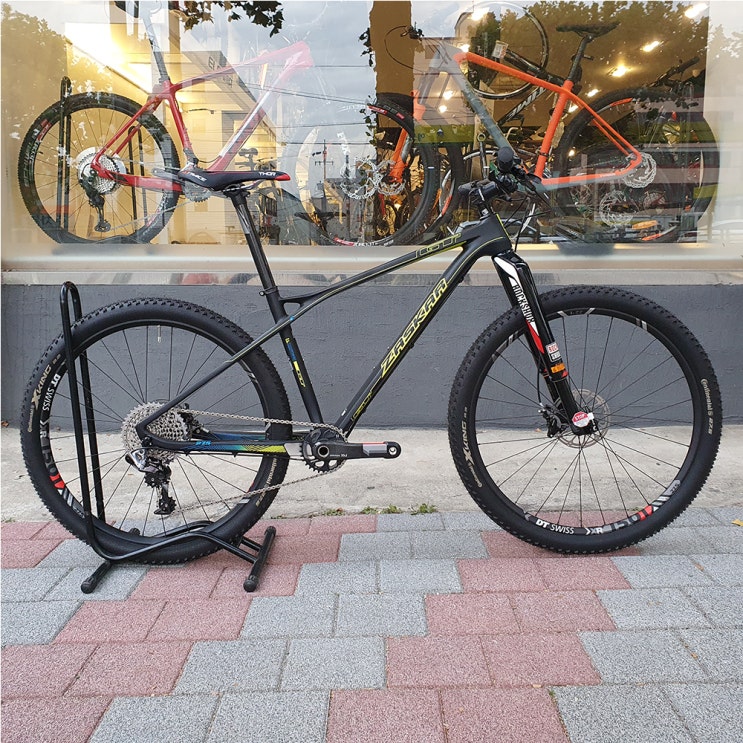  GT 자스카 카본 LTD RS1 스램 XX1 11단 27.5 카본 프레임 에어샥 락샥 MTB 산악자전거 추천