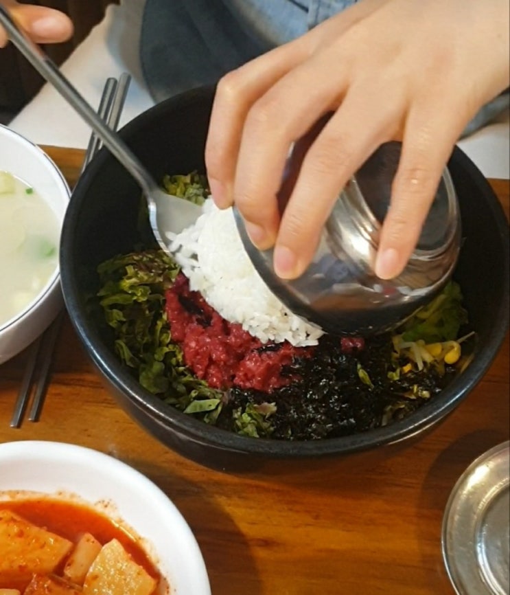  식도락커의 말 : 전라도 광주 맛집 "고기의 고소함이 고추장을 뚫고 나온다."