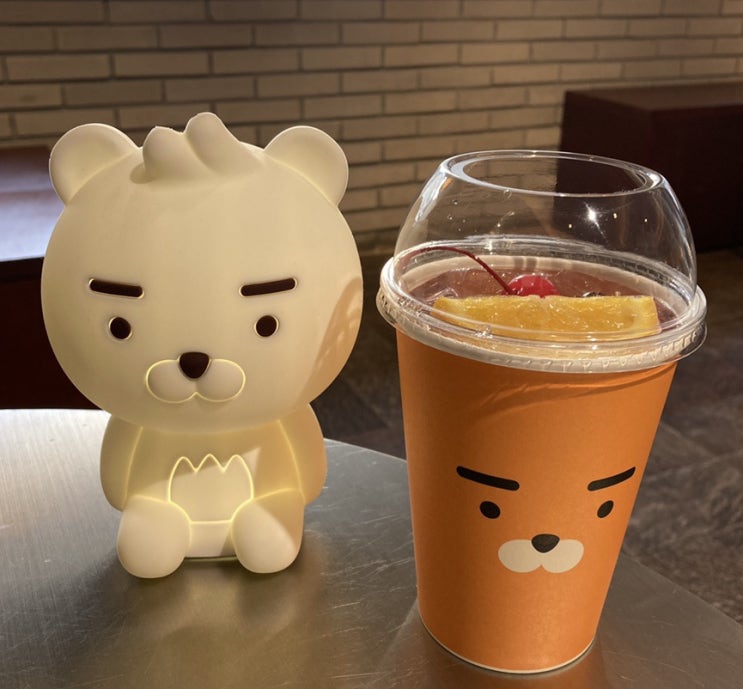  귀여움 가득한 강남역 라이언카페 다녀왔어요