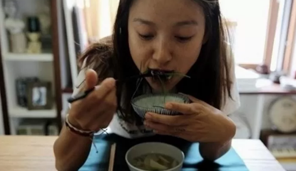 한국인의 밥상에 나온 이효리 시어머니 한국인의 밥상에 나온 이효리 시어머니