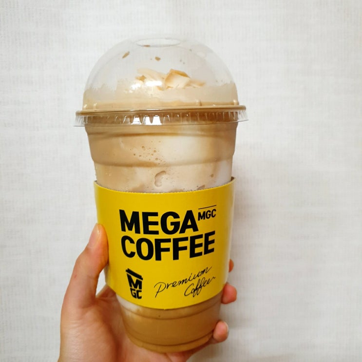  메가커피 코코넛 커피 스무디