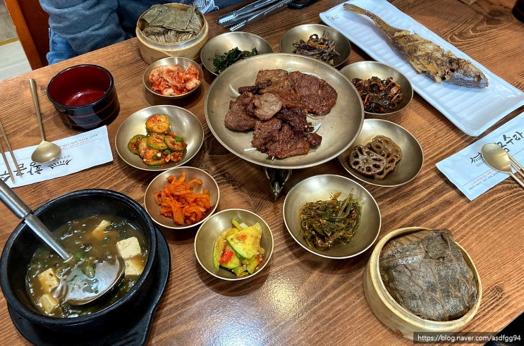  (강화)연잎밥의 진수'황금수라' 분위기는 시골갬성, 밥상은 임금님밥상!