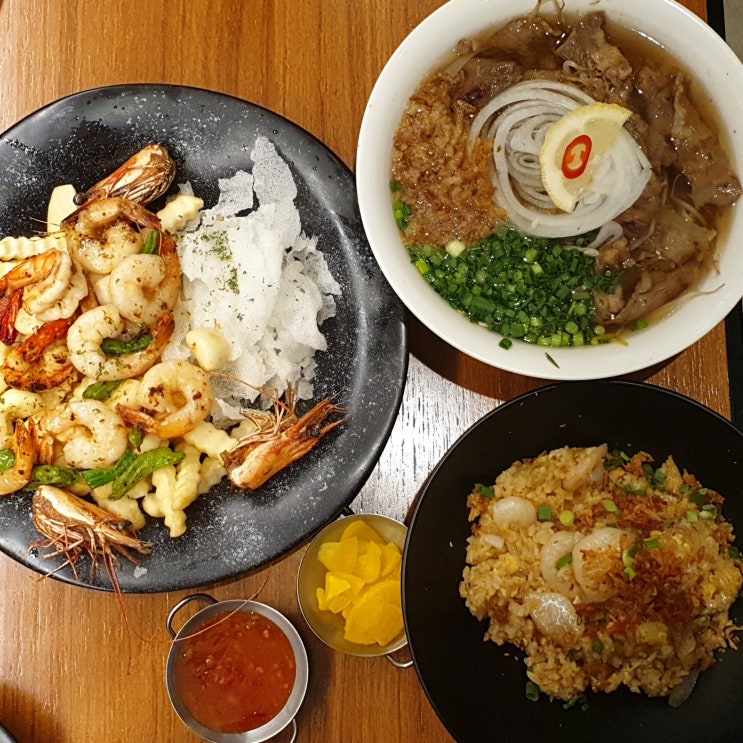  대구 진천동 맛집 "촘촘" 페퍼쉬림프/직화소고기쌀국수/새우게살볶음밥