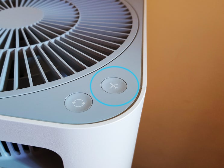 발뮤다 공기청정기 빨간불? 간단히 해제 후 필터 청소하세요.-에어엔진-