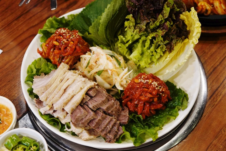  디엠씨 맛집 시골보쌈 상암점 보쌈이랑 쭈꾸미 완전 맛있어!