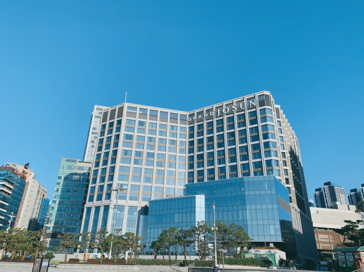  부산 그랜드조선 아리아 조식 스타벅스 조선델리