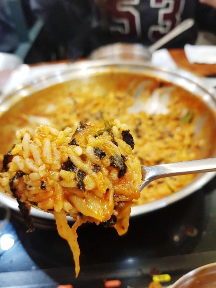 [장안동 맛집] 두끼 떡볶이 :) 어린이도 어른도  맛있게 즐길수 있는 아트몰링 떡볶이뷔페