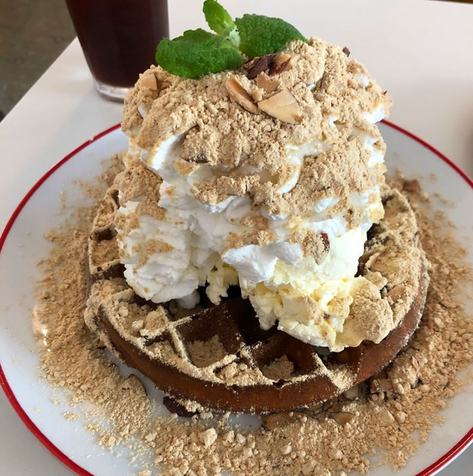  중독적인 고소함, 인절미 디저트 맛집 BEST 5