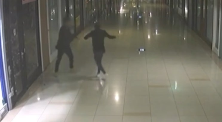 덕천 지하상가 부산 cctv 동영상 남녀 폭행 쌍방 데이트 폭력