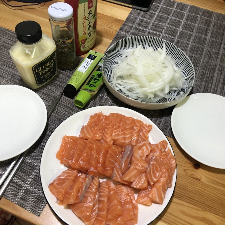  사케동 만드는 법, 연어 덮밥 만들기 (소스, 케이퍼)