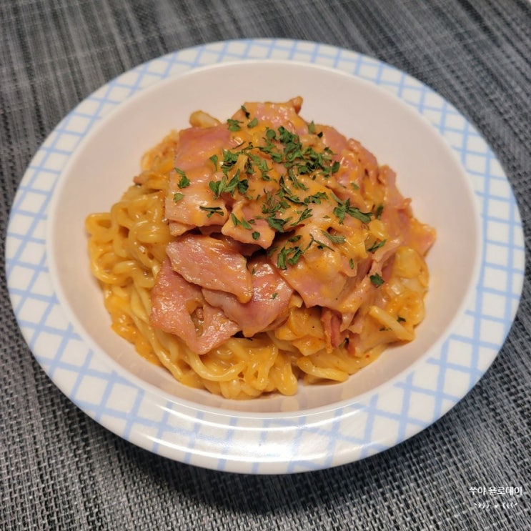 꾸덕꾸덕 맛있는 신라면 투움바 파스타 만들기 꾸덕꾸덕 맛있는 신라면 투움바 파스타 만들기