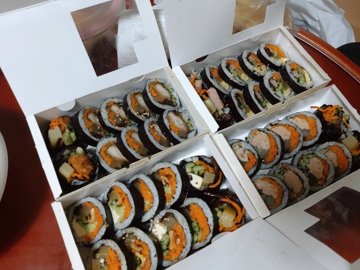  바르다김선생 행당점 크림치즈호두, 돈가스김밥, 어묵우동 & 가락떡볶이