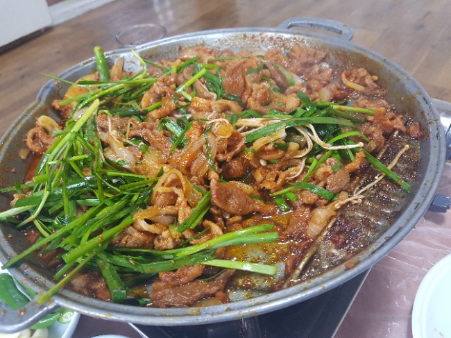  범어사 근처 오리고기 맛집/백종원 삼대천왕에 나온 오리고깃집 : 경주집(feat. 더 팜 471)