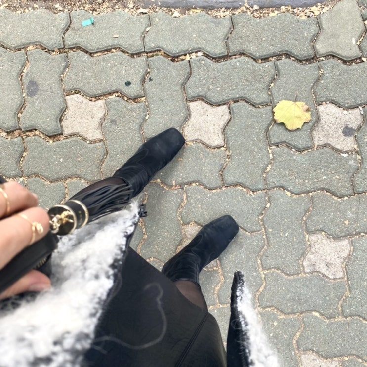  이제야 목요일 직장인ootd 출근룩