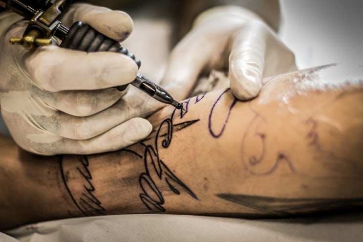 문신 합법을 위한 문신사 법안 발의
