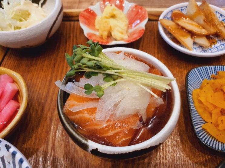  롯데몰 수원점 연어장이 맛있는 [코코로벤또]
