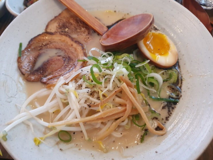  학동역 라멘 토가라시 점심
