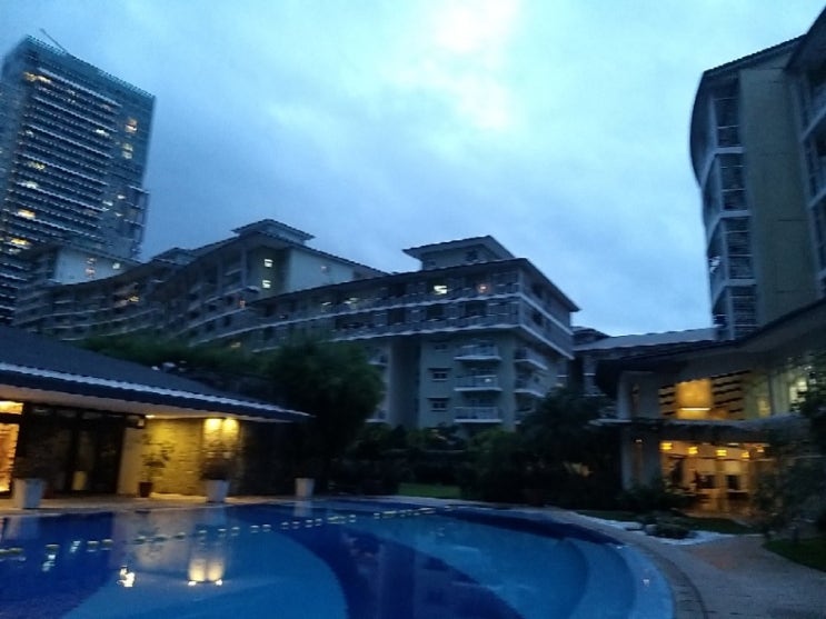  마닐라  보니파시오 원세렌드라 콘도 수영장