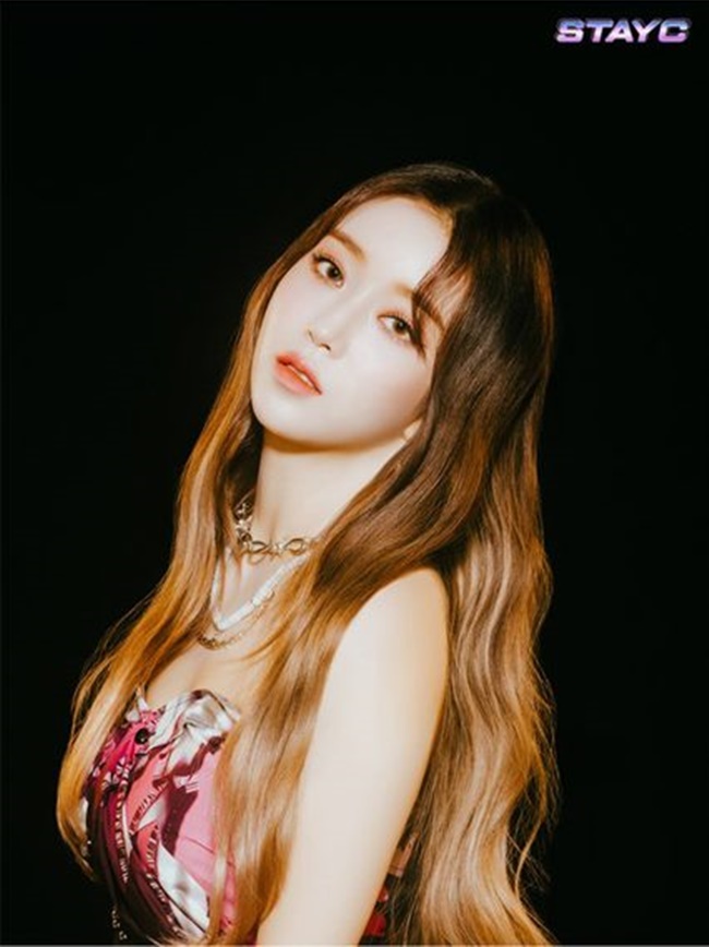  블아필 걸그룹 스테이씨