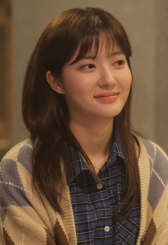 펜트하우스에서 엄청 고생하는 배우 민설아 조수민 펜트하우스에서 엄청 고생하는 배우 민설아 조수민