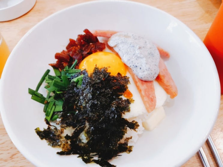  [압구정 직장인 혼밥 점심맛집] 집밥을 먹을 수 있는  '한 끼'