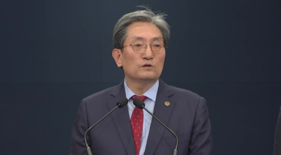  노영민( 나이, 학력, 논란의 사건들) 청와대 비서실장